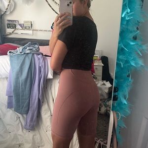 ribbed Lululemon biker shorts size 0 never worn.